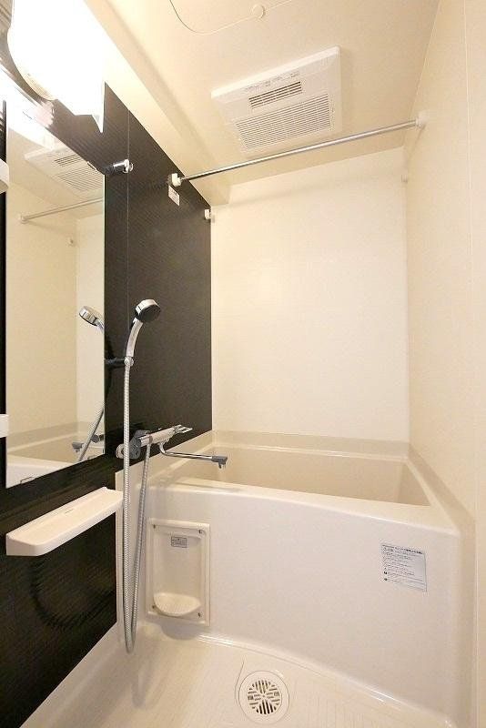 バス・シャワールーム　室内