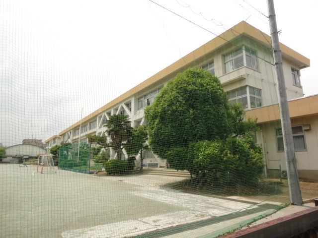 小学校　八王子市立散田小学校（小学校）まで500m