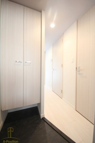 玄関　ファーストフォオーレ福島野田