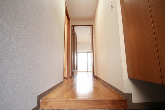 玄関　※別室の写真です