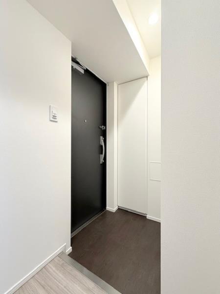 玄関　収納もある玄関です