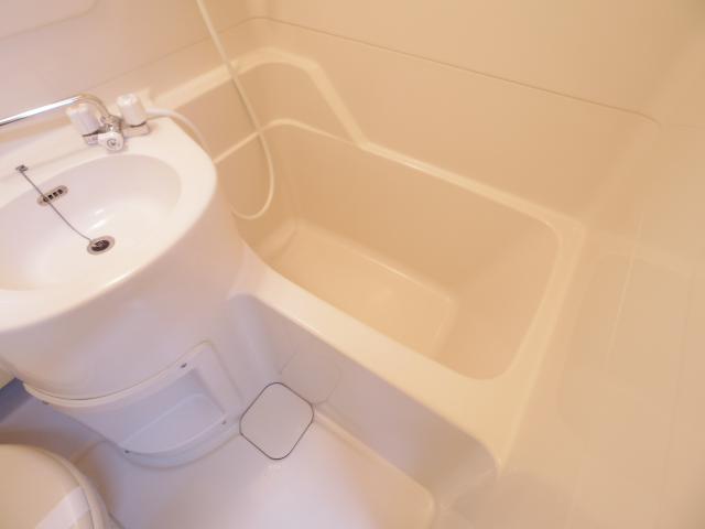 バス・シャワールーム　きれいなお風呂です