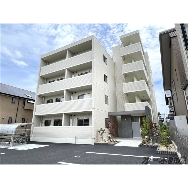 エントランス　建物外観