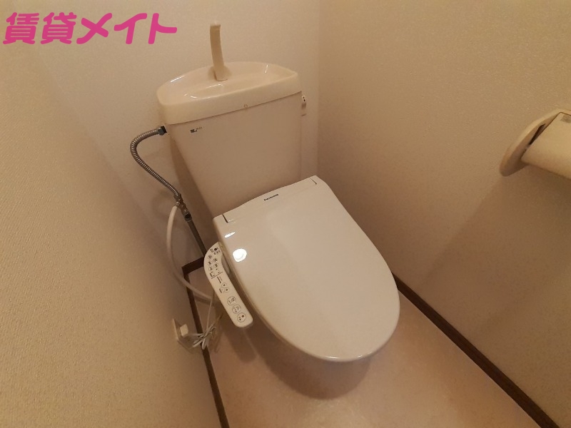 トイレ　同型参考写真