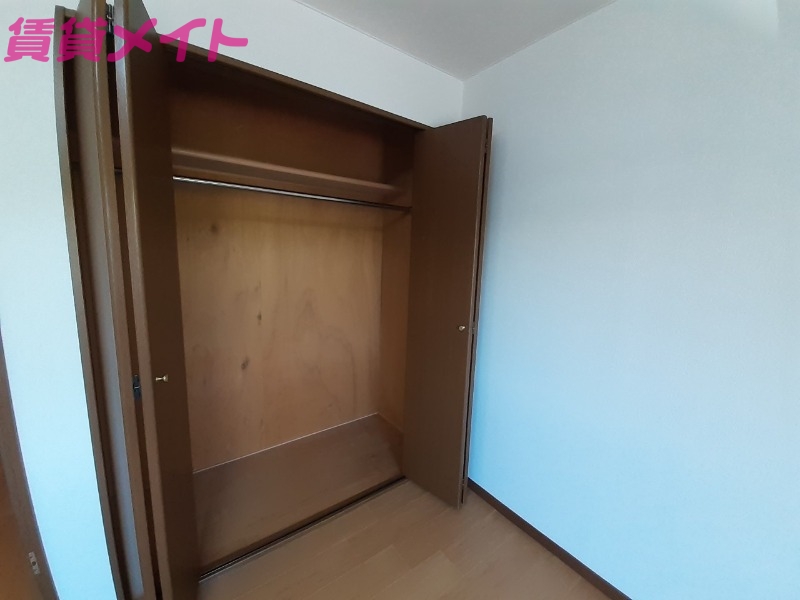 収納　同型参考写真