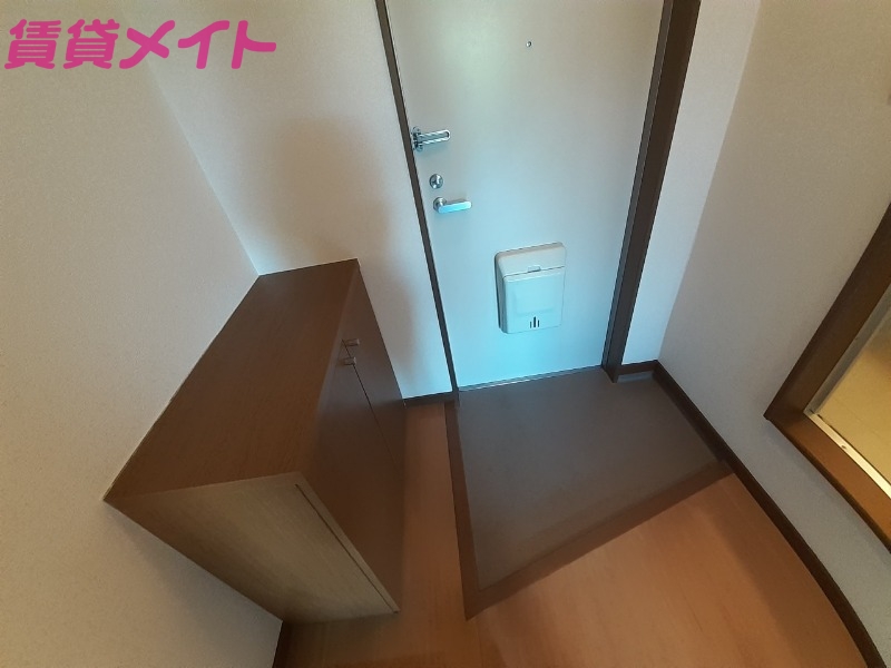 玄関　同型参考写真