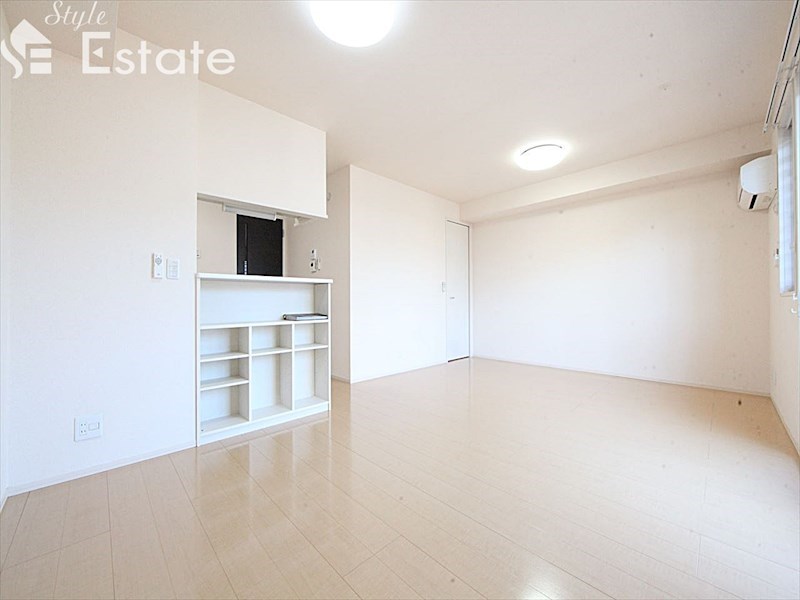 居室・リビング　内装