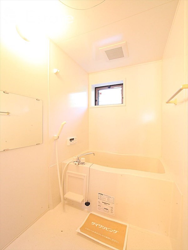 バス・シャワールーム　バスルーム