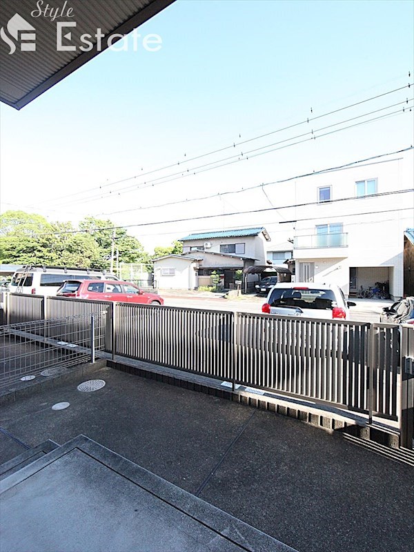 バルコニー　専用庭