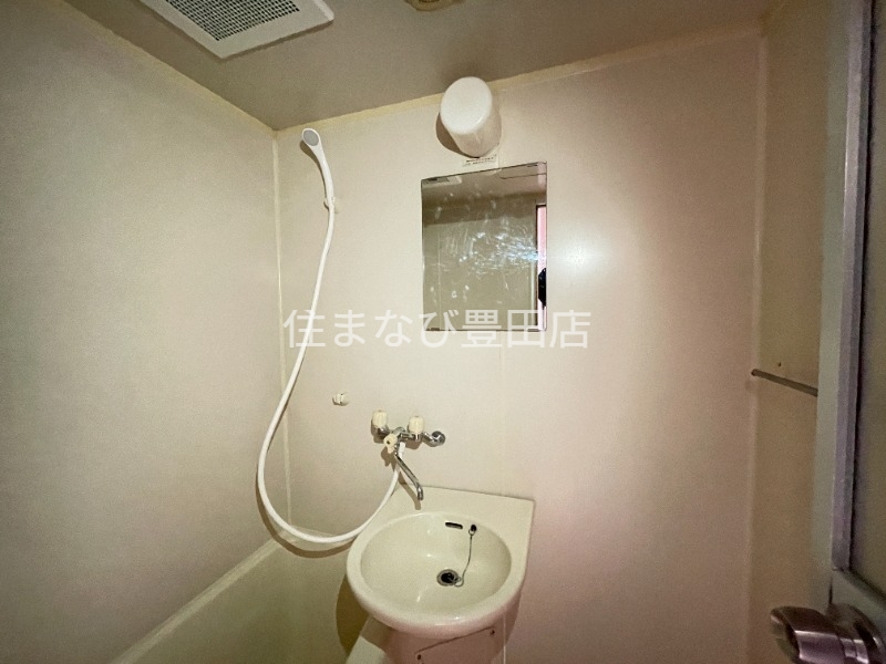 洗面設備　同型タイプ