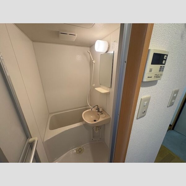 バス・シャワールーム　浴室