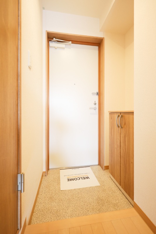 玄関　図面と現状に相違がある場合には現状を優先