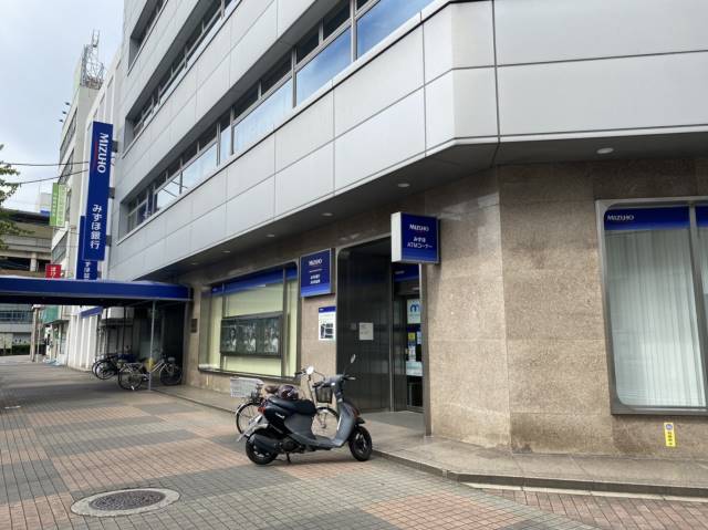 銀行　（株）みずほ銀行／大阪東支店（銀行）まで284m