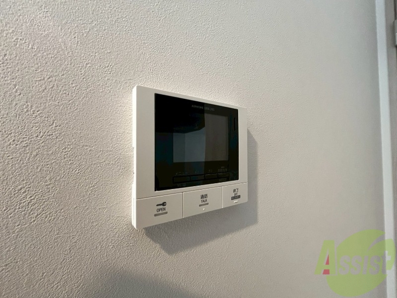 セキュリティ　ＴＶモニター付インターホンです。来客者の顔が見えるので安心！