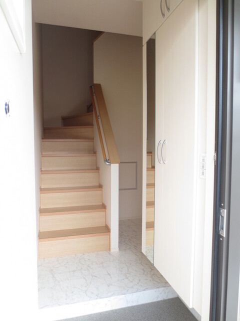 玄関　Ａ２０２　シューズボックス