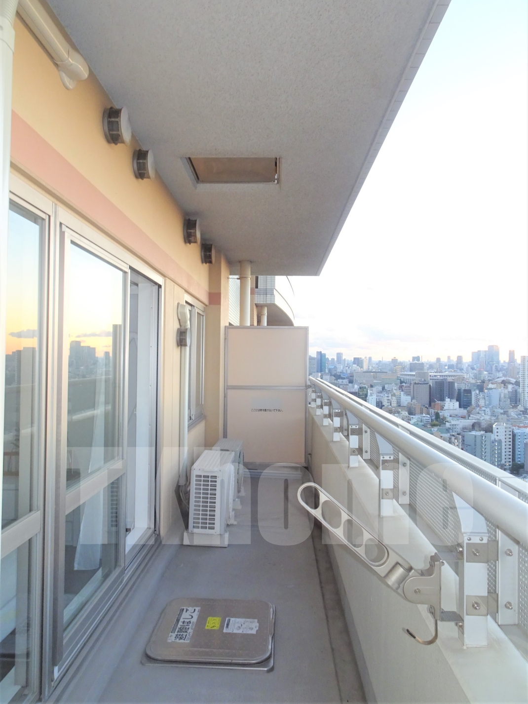 バルコニー　(実際のお部屋です)