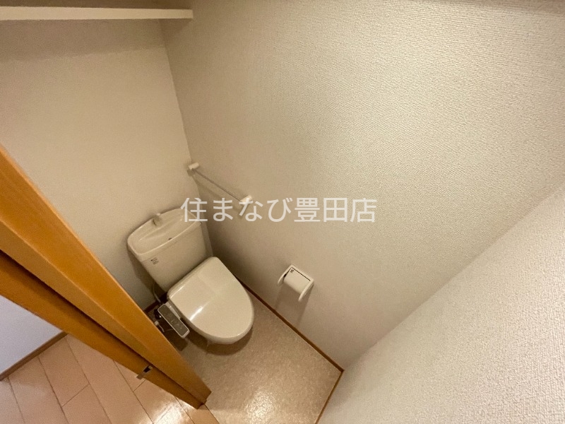 トイレ　別部屋写真