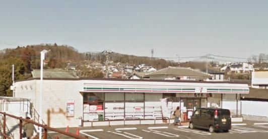 コンビニ　セブンイレブン（コンビニ）まで650m