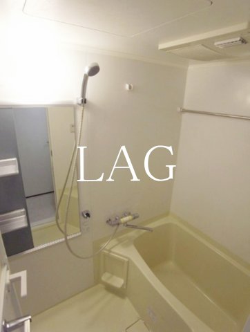 バス・シャワールーム　お風呂です。