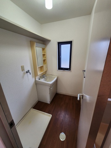 洗面設備　同物件別号室の写真です。