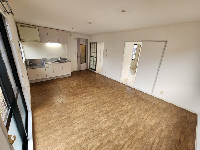 居室・リビング　同物件別号室の写真です。