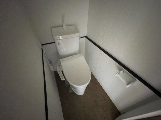 トイレ　※同施工会社のイメージ写真※