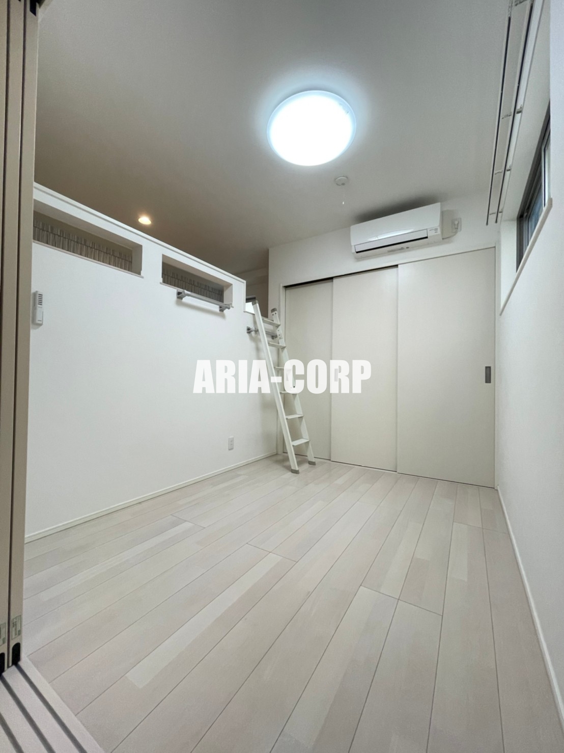 その他部屋・スペース　寝室。白を基調としたお洒落な空間！