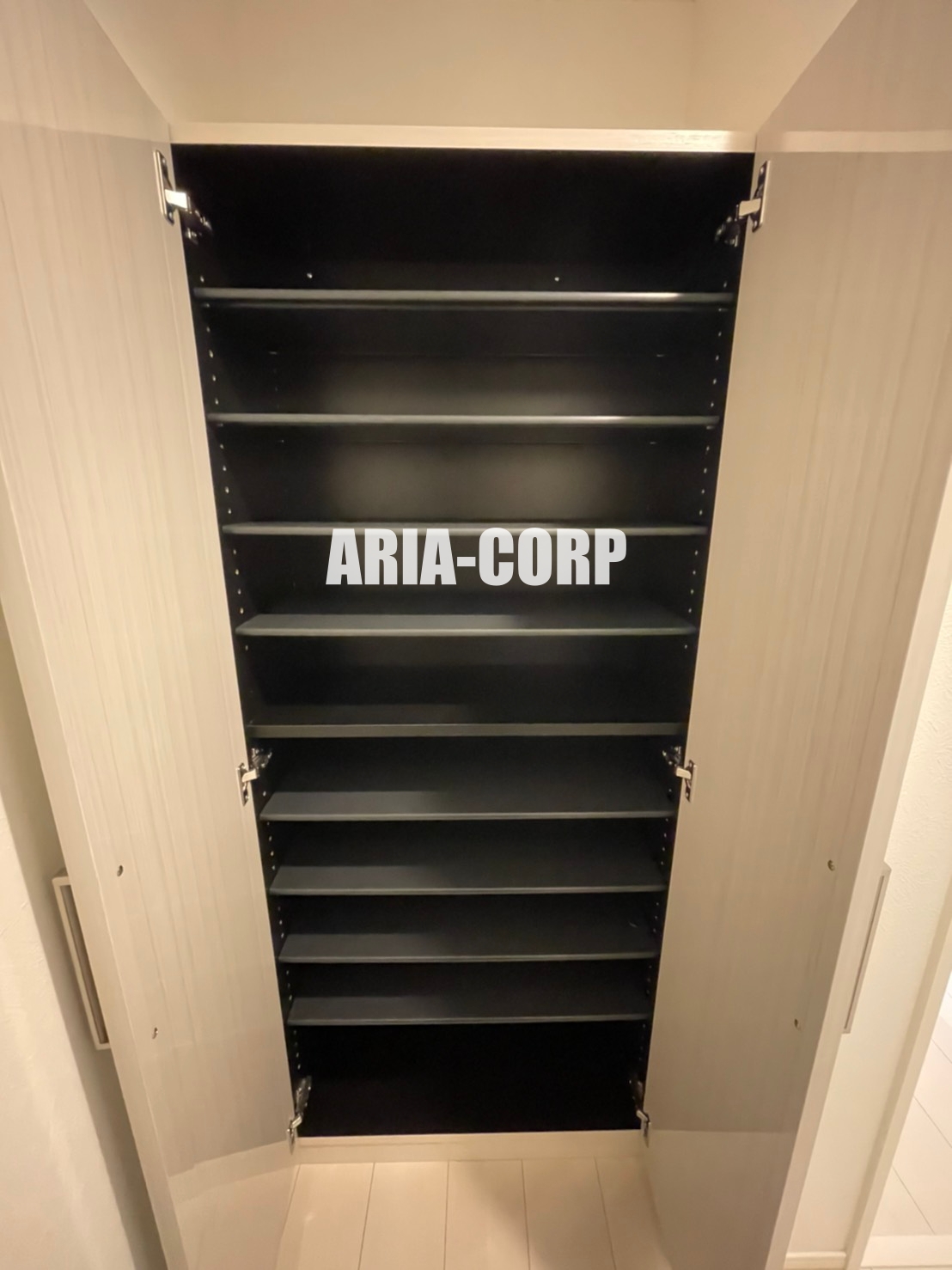 玄関　大型シューズBOX付き。