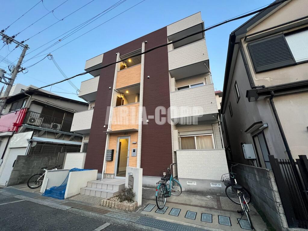 建物外観　2017年完成、全室端部屋設計のデザイナーズアパートです！