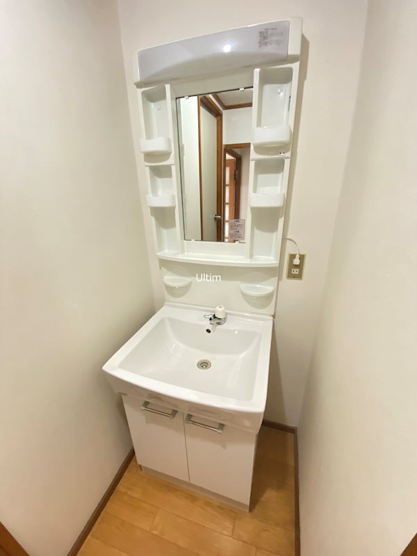 洗面設備　別部屋の写真です