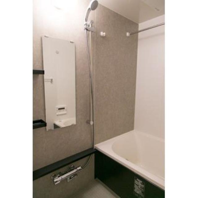 バス・シャワールーム　※写真は同タイプ住戸です。