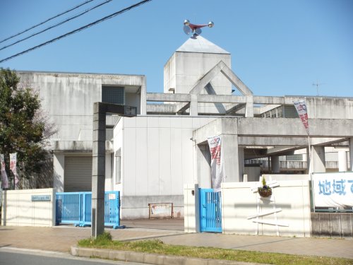 小学校　小金台小学校（小学校）まで420m