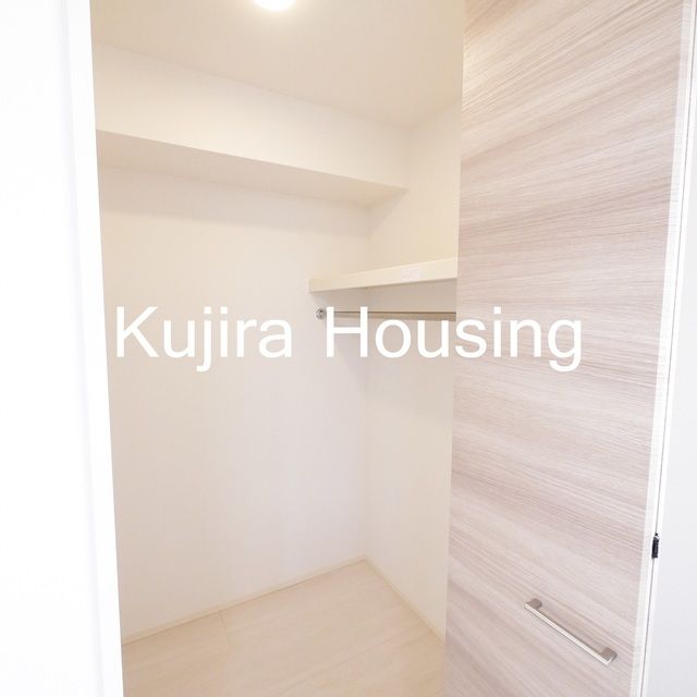 収納　ウォークインクローゼット★