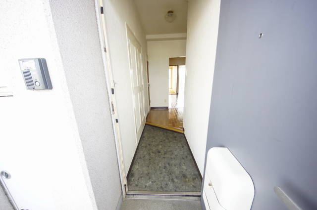 玄関　温水洗浄暖房便座