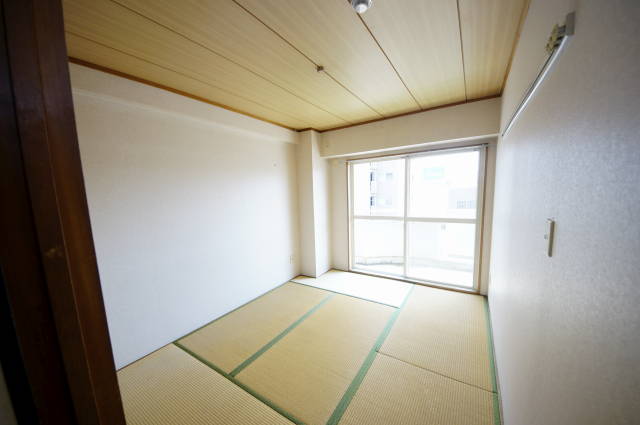 居室・リビング　大容量の下駄箱あります