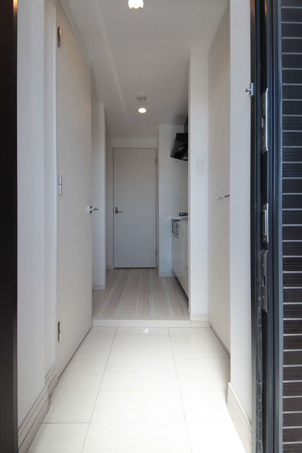 その他　実際のお部屋のフローリングは茶色となります。