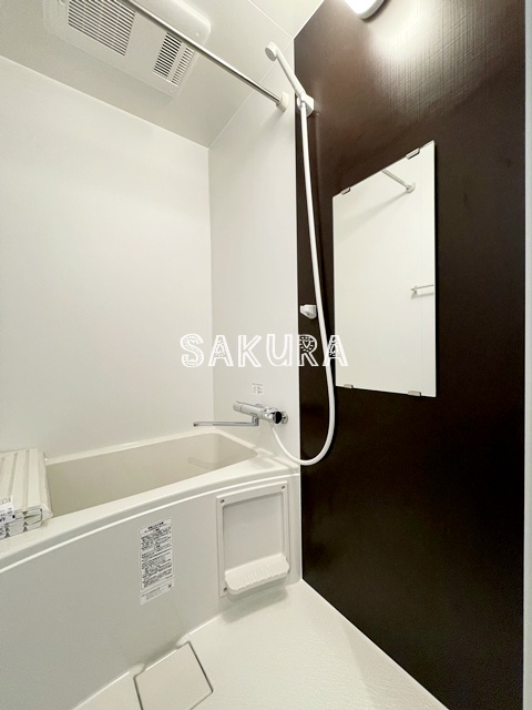 バス・シャワールーム　雨の日でも安心の浴室乾燥機付きです♪