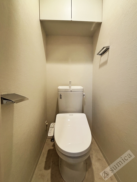 トイレ　温水洗浄便座完備♪