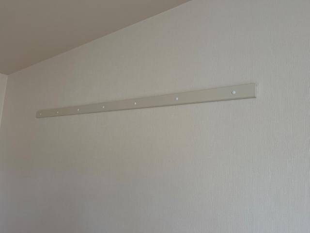 その他設備　ハンガーレール