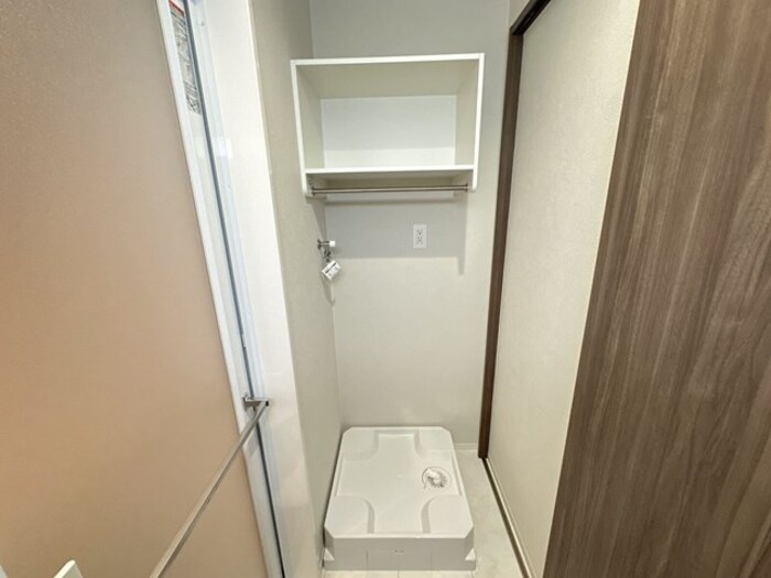 玄関　洗濯機置き場