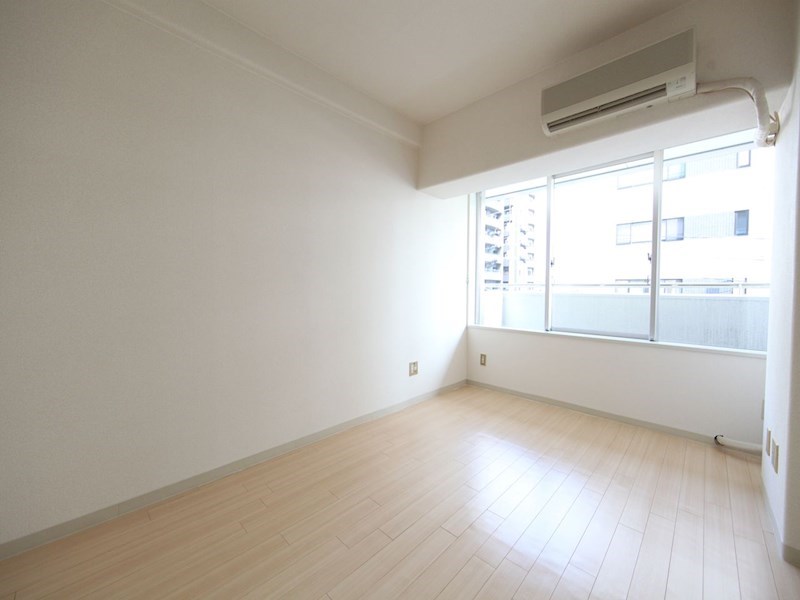 居室・リビング　洋室6帖　エアコン完備