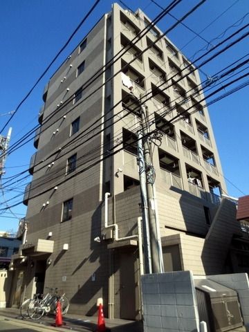 建物外観　千歳烏山駅徒歩３分・買い物・生活便利です