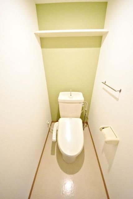 トイレ　明るいトイレです。