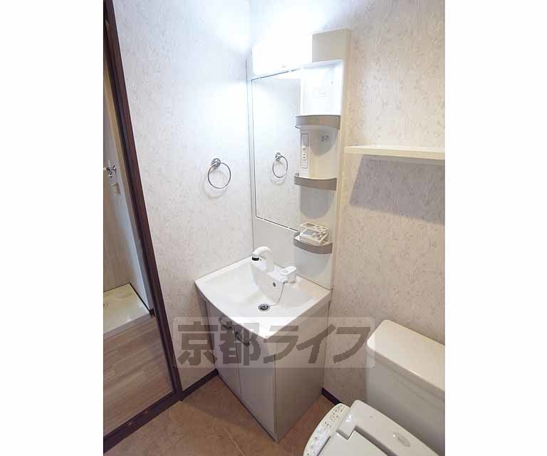 洗面設備　シャンプードレッサー付き化粧洗面台