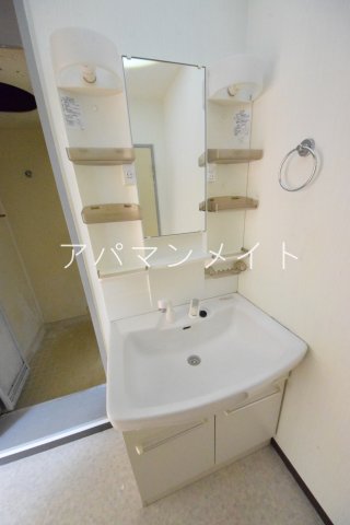 洗面設備　シャンプードレッサーです