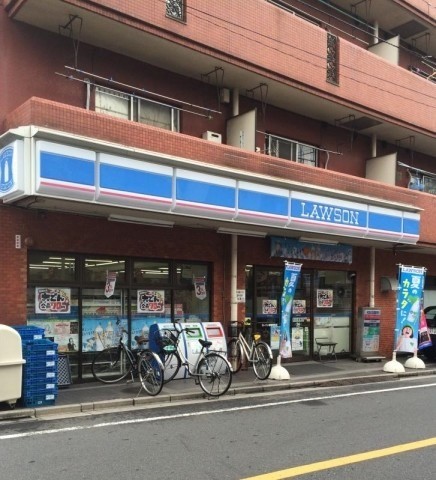 コンビニ　ローソン板橋幸町店（コンビニ）まで705m