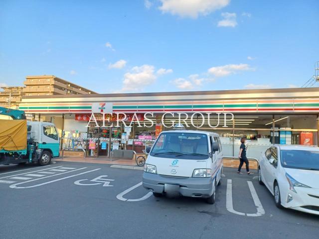 コンビニ　セブン-イレブン 川口戸塚３丁目店（コンビニ）まで473m