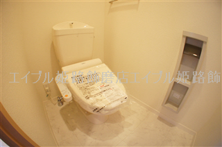 トイレ　写真は反転のお部屋です