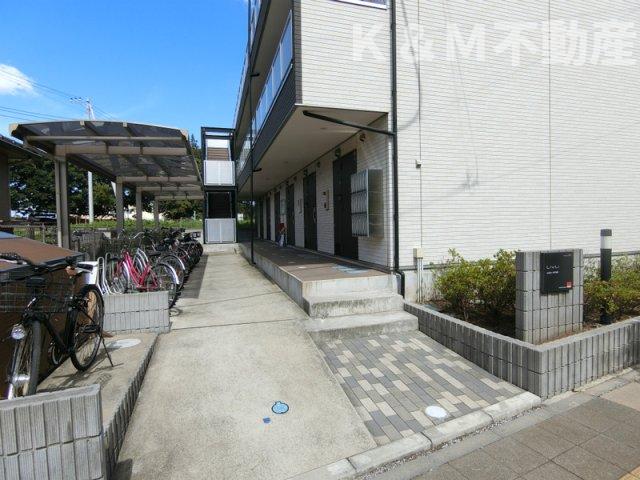 エントランス　建物の内部です