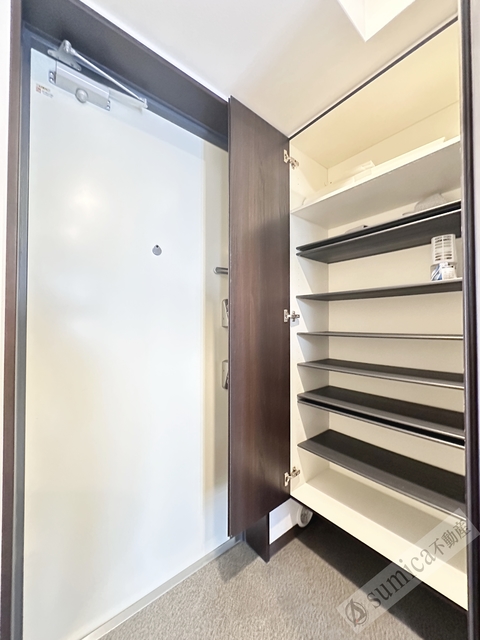 玄関　たくさんの靴を収納できるシューズボックス♪♪